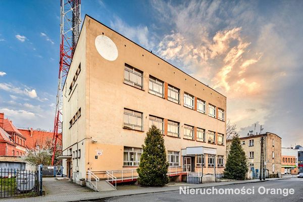 [T08169] Fabryczna 3
