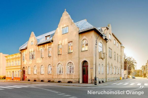 [T08653] Pocztowa 11