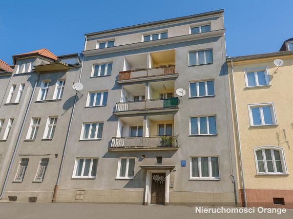Rzut [T04518] 22 Stycznia 1/1a, ul. Pieniężnego 19 - T04518