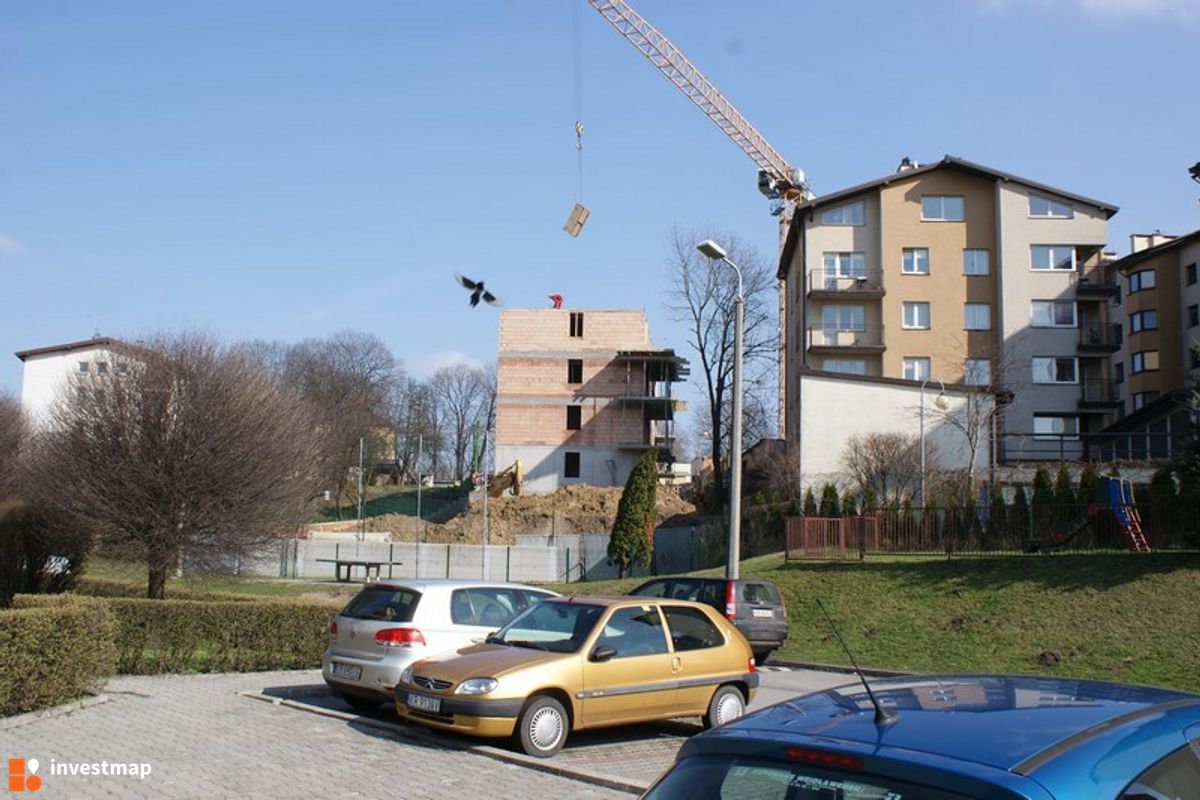 Zdjęcie [Kraków] Budynek Mieszkalny, ul. Ułanów 60 fot. Damian Daraż 