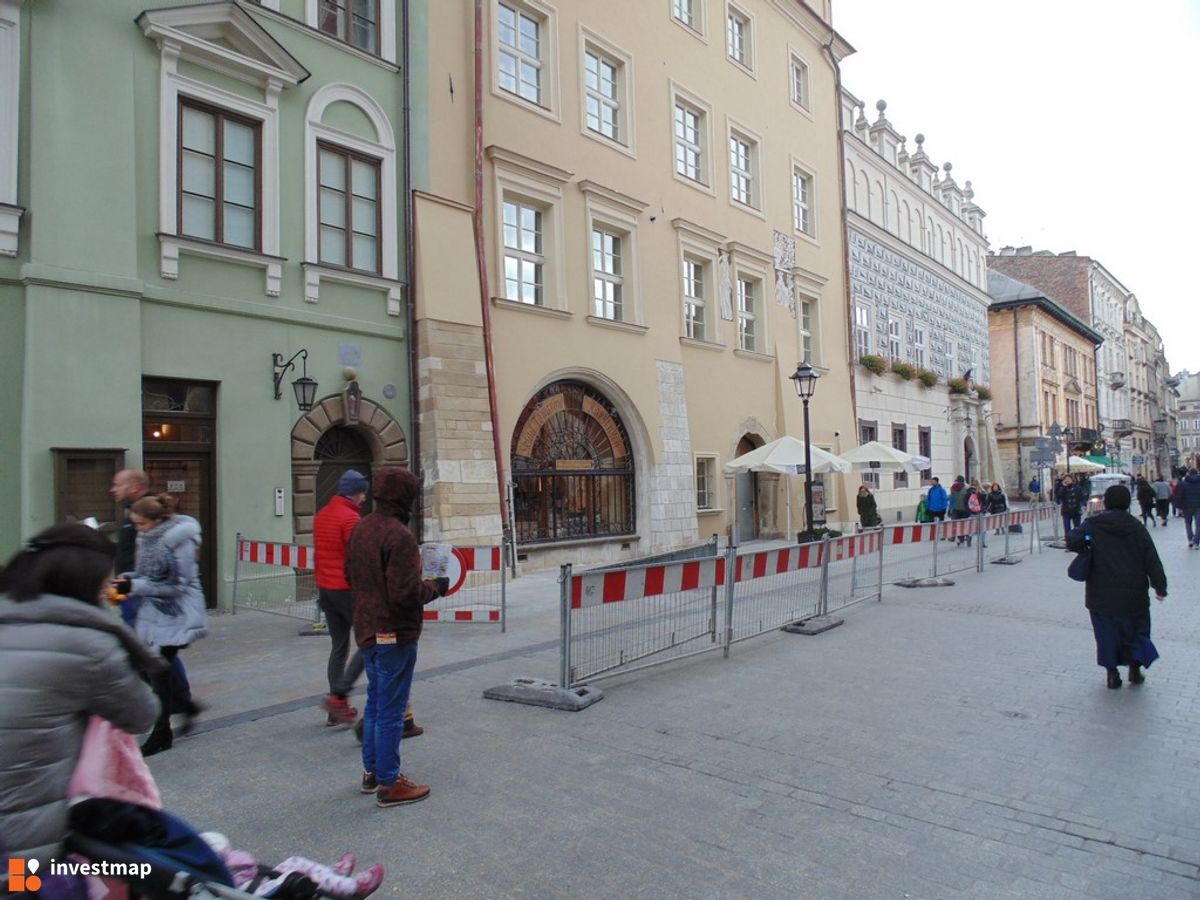 Zdjęcie [Kraków] Remont Kamienicy, Plac Mariacki 3 fot. Damian Daraż 