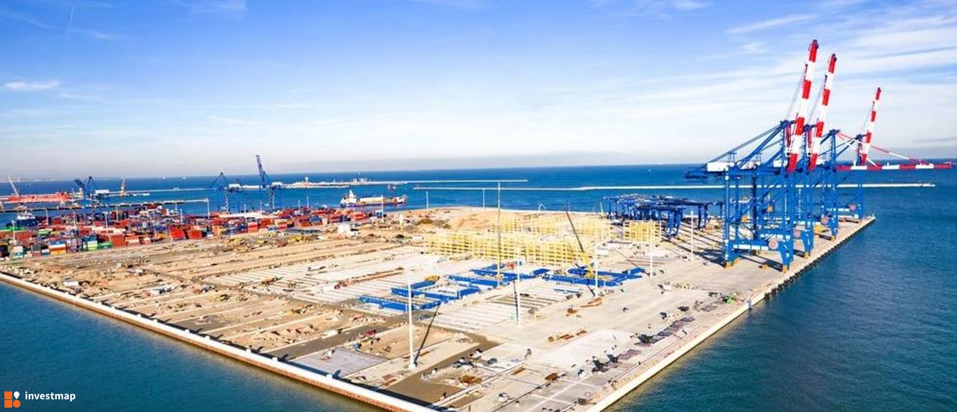 W Gdańsku kosztem 450 mln euro powstaje wielki głębokowodny terminal na terenie Baltic Hub 