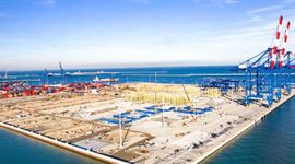 W Gdańsku kosztem 450 mln euro powstaje wielki głębokowodny terminal na terenie Baltic Hub [FILMY]