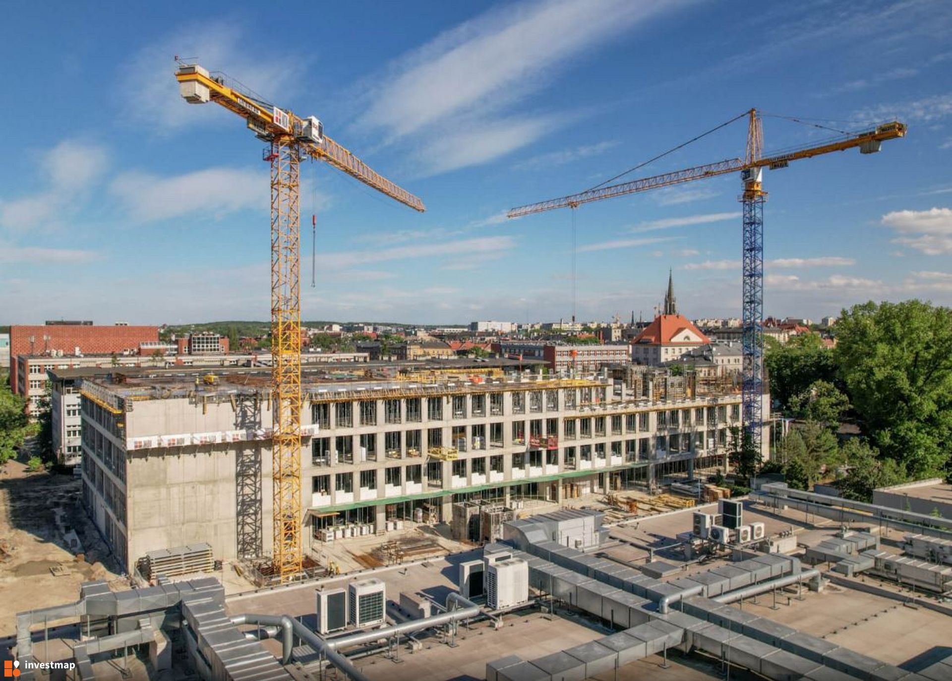 Powstające w Katowicach Śląskie Interdyscyplinarne Centrum Chemii nabiera kształtów 