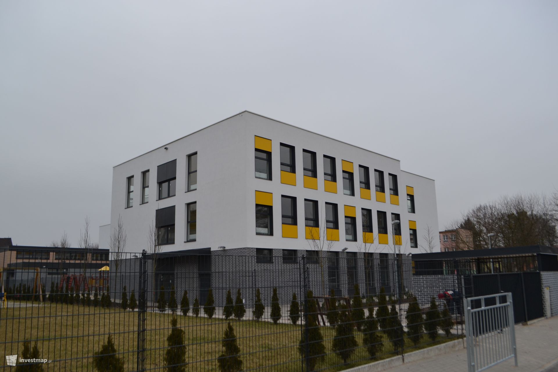 [Wrocław] Szkoła Podstawowa nr 80 (rozbudowa)