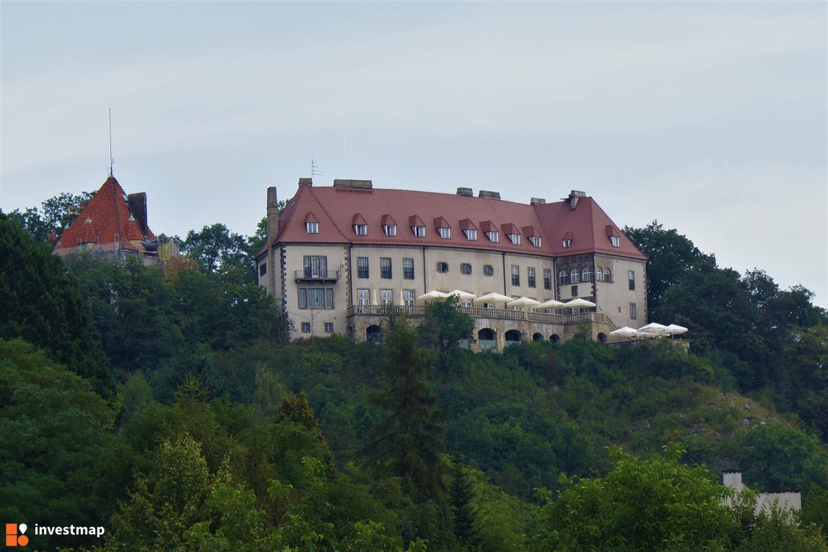 Zdjęcie Remont Zamku w Przegorzałach fot. Damian Daraż 