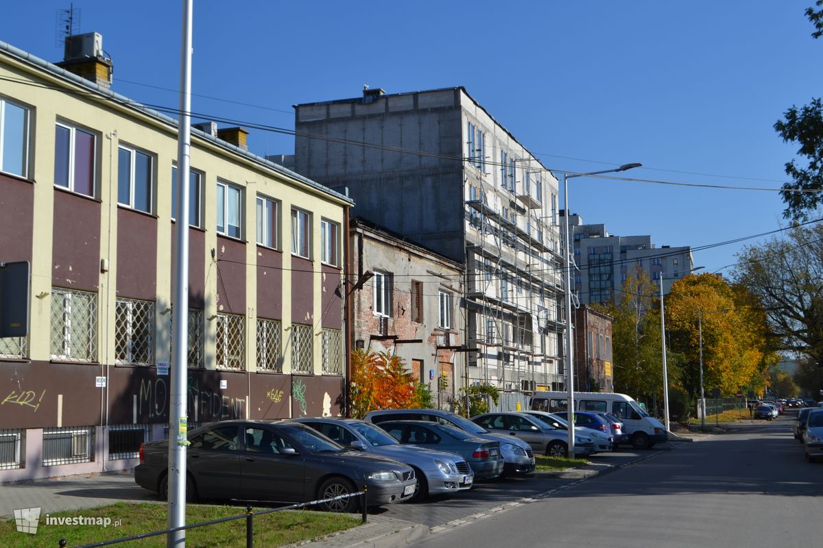 Zdjęcie Budynek mieszkalny, Sulejkowska fot. Jan Augustynowski