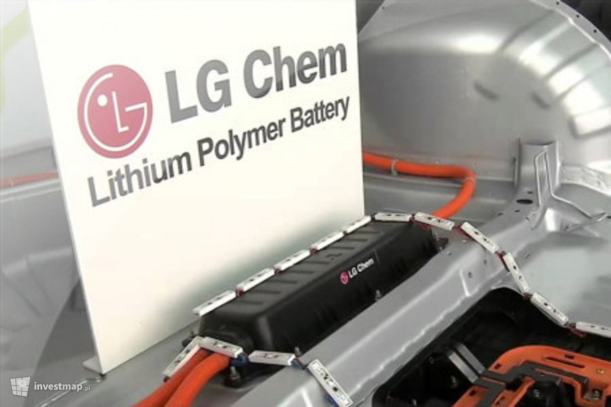 Zdjęcie [Biskupice Podgórne] Fabryka baterii do samochodów LG CHEM fot. Orzech 