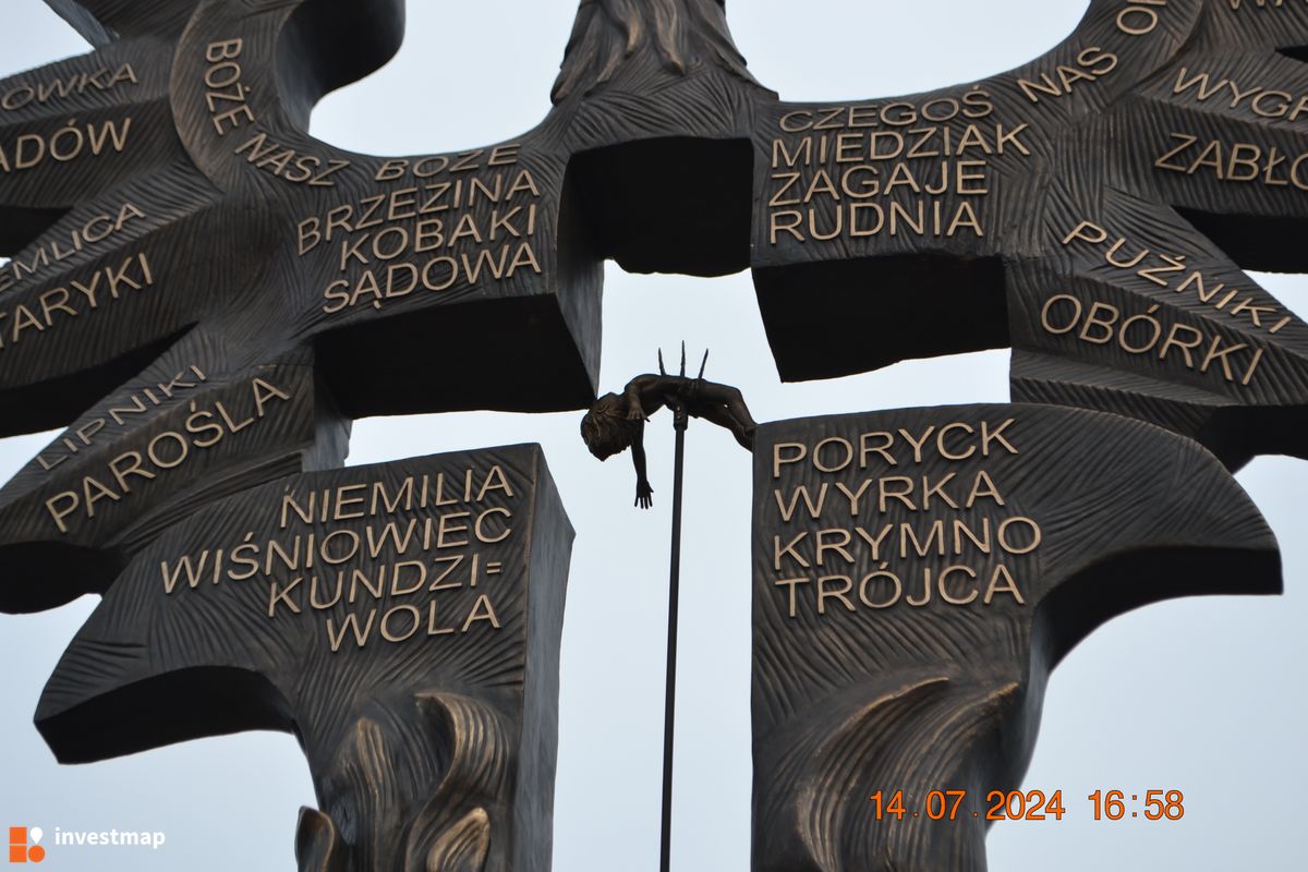 Zdjęcie Pomnik Rzeź Wołyńska fot. Damian Daraż 
