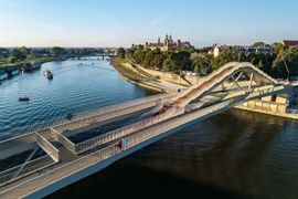 Otwarcie futurystycznej kładki Kazimierz–Ludwinów w centrum Krakowa już w niedzielę [FILM]
