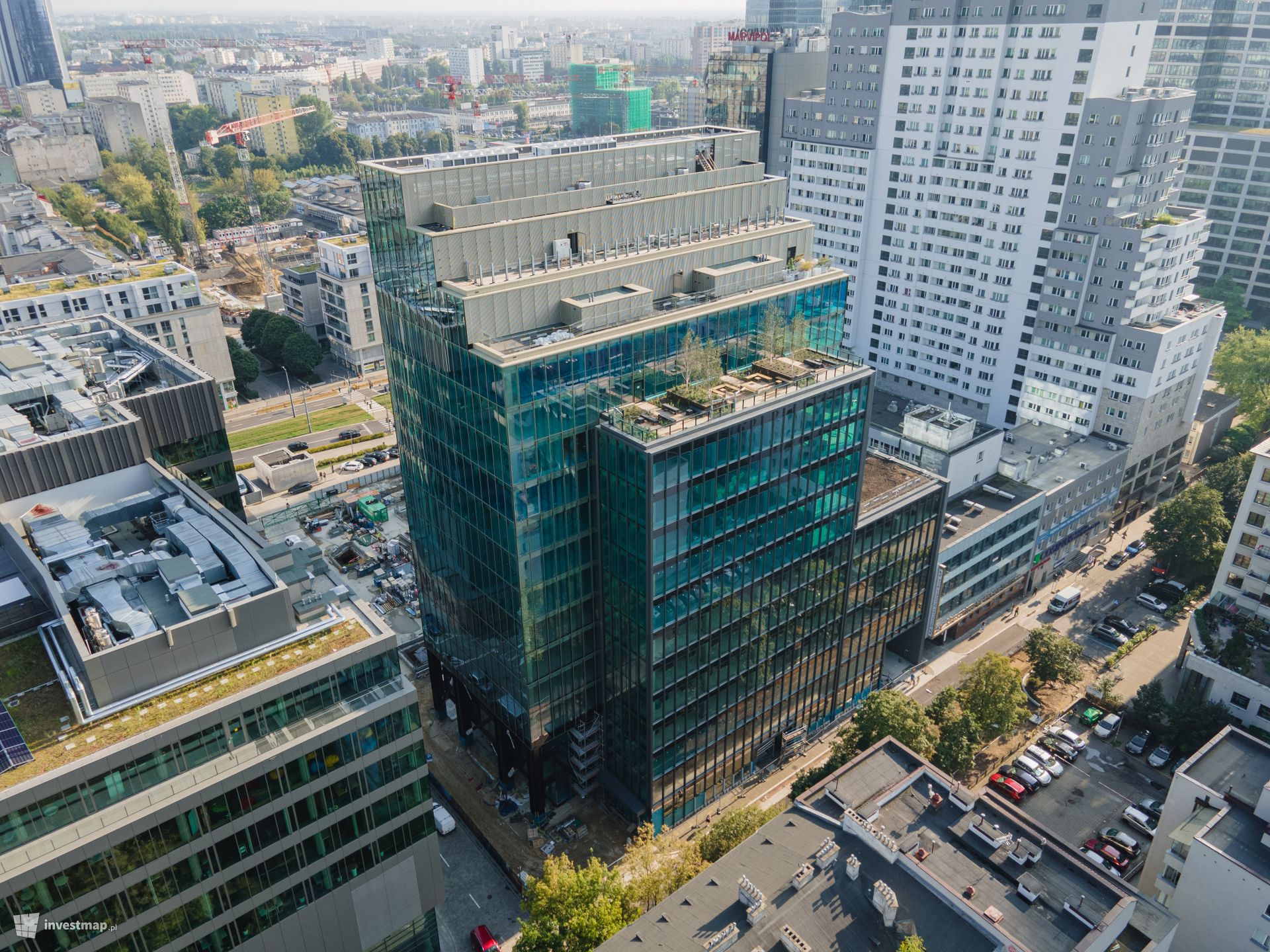 W Warszawie powstaje kompleks biurowy Studio ze 102 i 55-metrowymi budynkami 