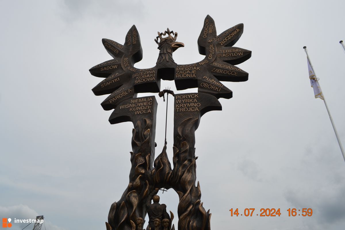 Zdjęcie Pomnik Rzeź Wołyńska fot. Damian Daraż 