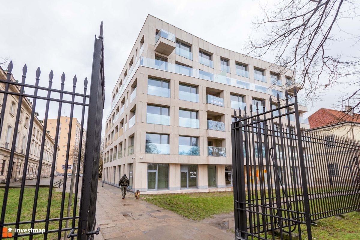 Zdjęcie [Warszawa] Apartamentowiec "Bohaterów Getta 4" fot. Jakub Zazula 
