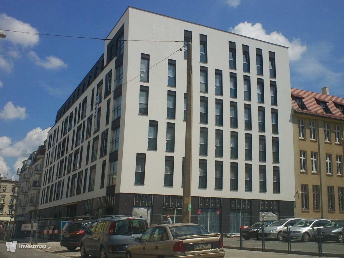 Zdjęcie [Wrocław] Budynek apartamentowo-biurowy, ul. Dąbrowskiego 40 fot. Orzech 