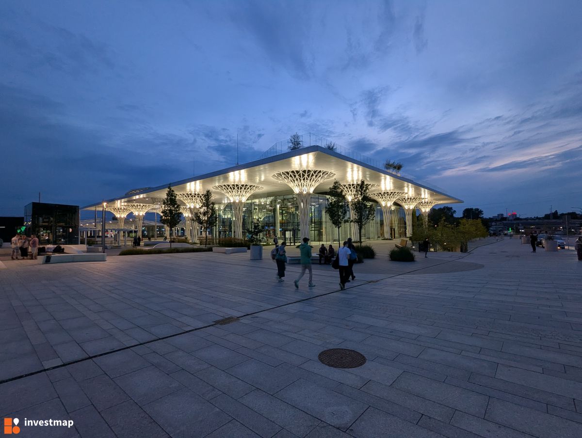 Zdjęcie Zintegrowane Centrum Komunikacyjne (Dworzec Metropolitalny) fot. Jakub Zazula 