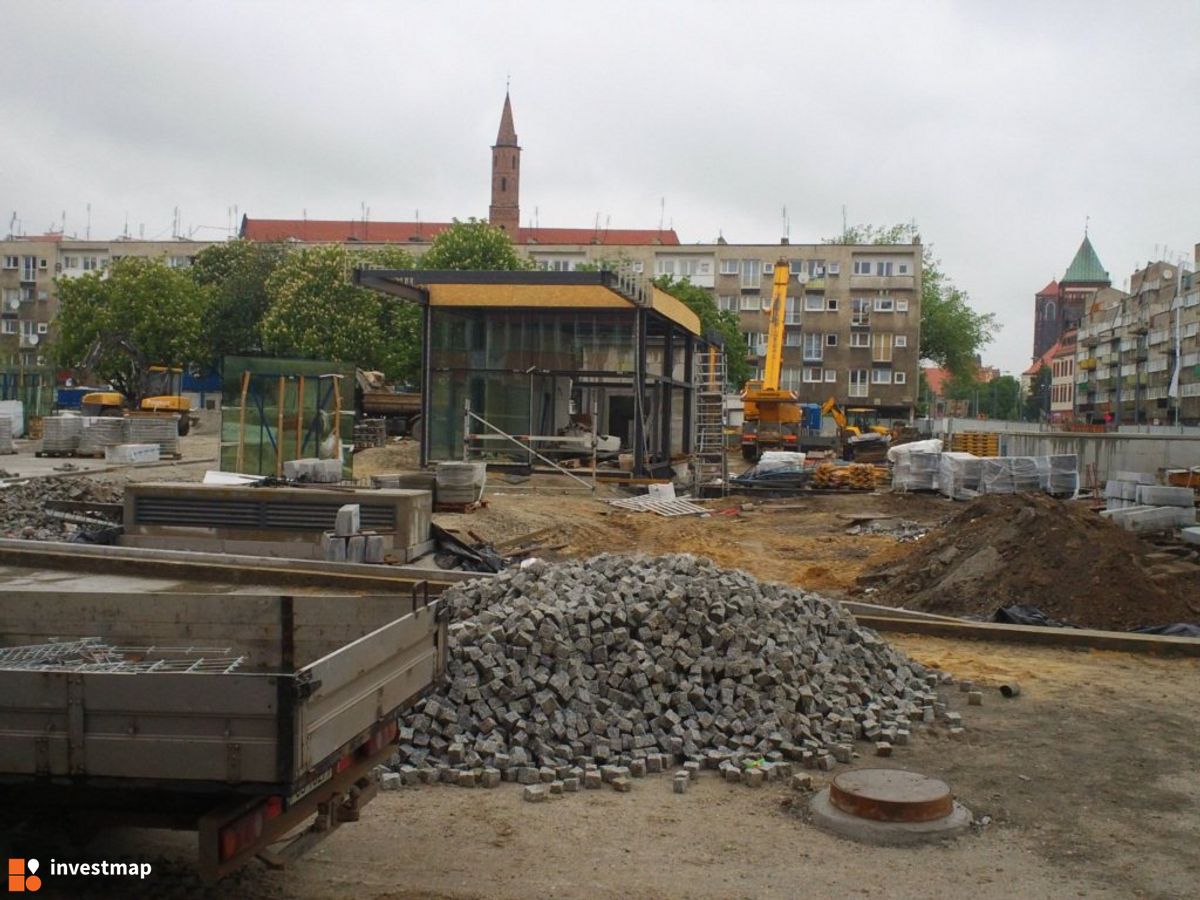 Zdjęcie  Przebudowa pl. Nowy Targ z budową parkingu podziemnego fot. Orzech 