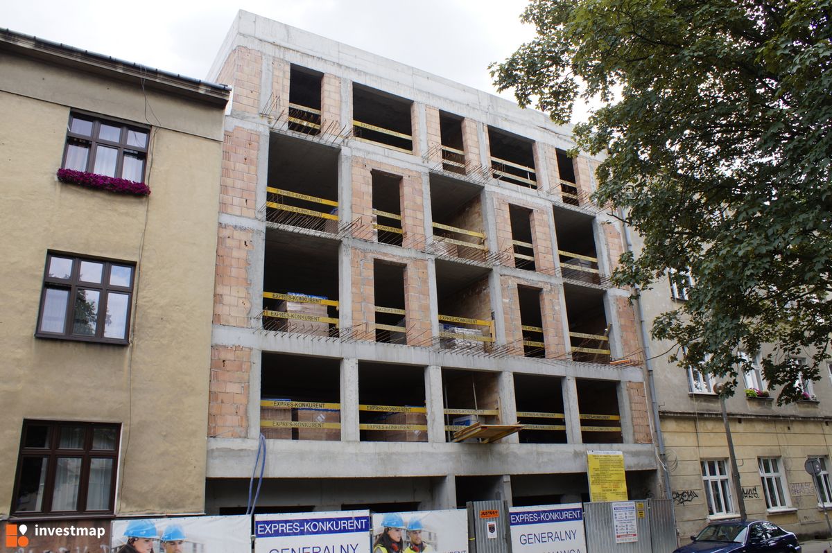 Zdjęcie [Kraków] Budynek Mieszkalny, ul. Skwerowa 32 fot. Damian Daraż 
