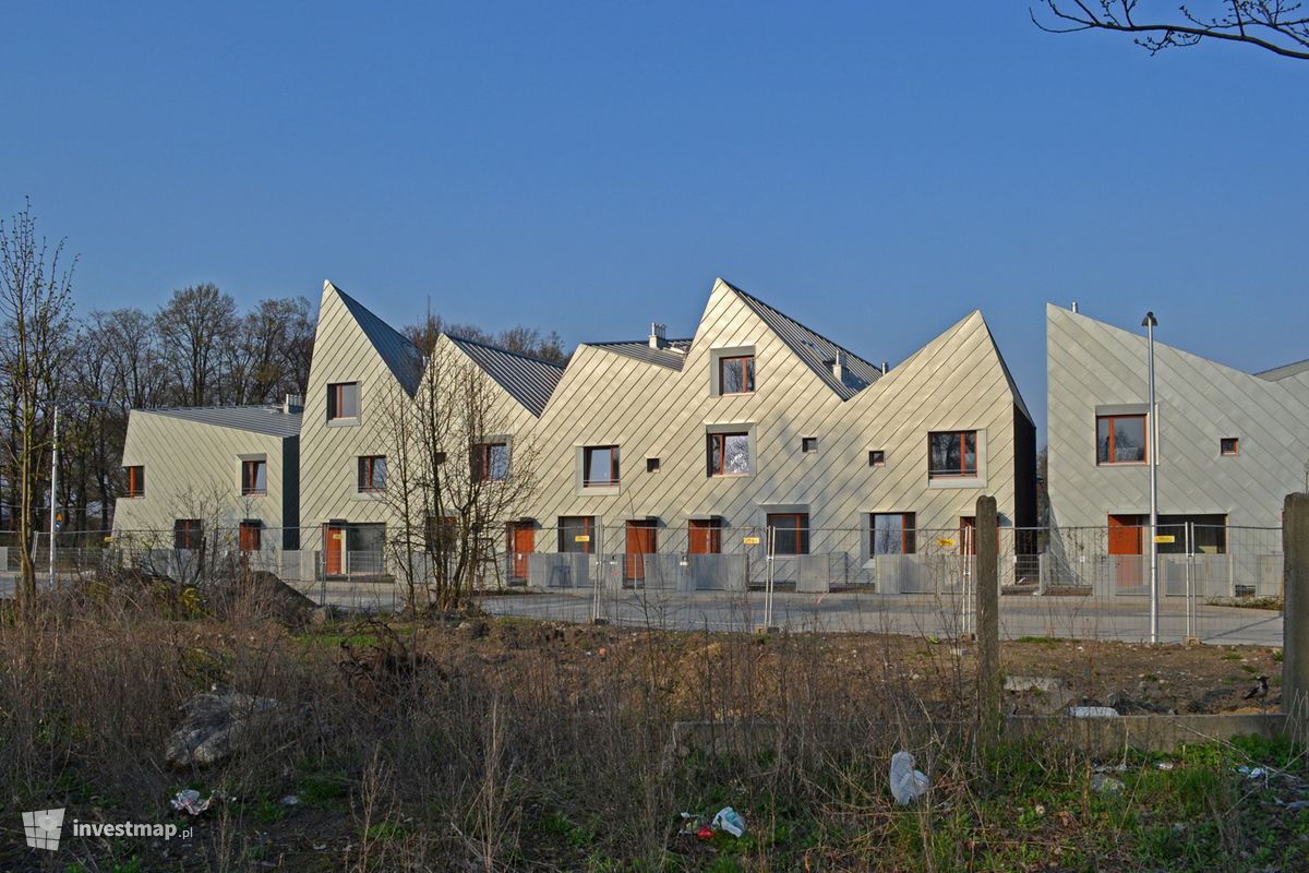 Zdjęcie [Wrocław] Osiedle domów jednorodzinnych "MikMak House" fot. alsen strasse 67 