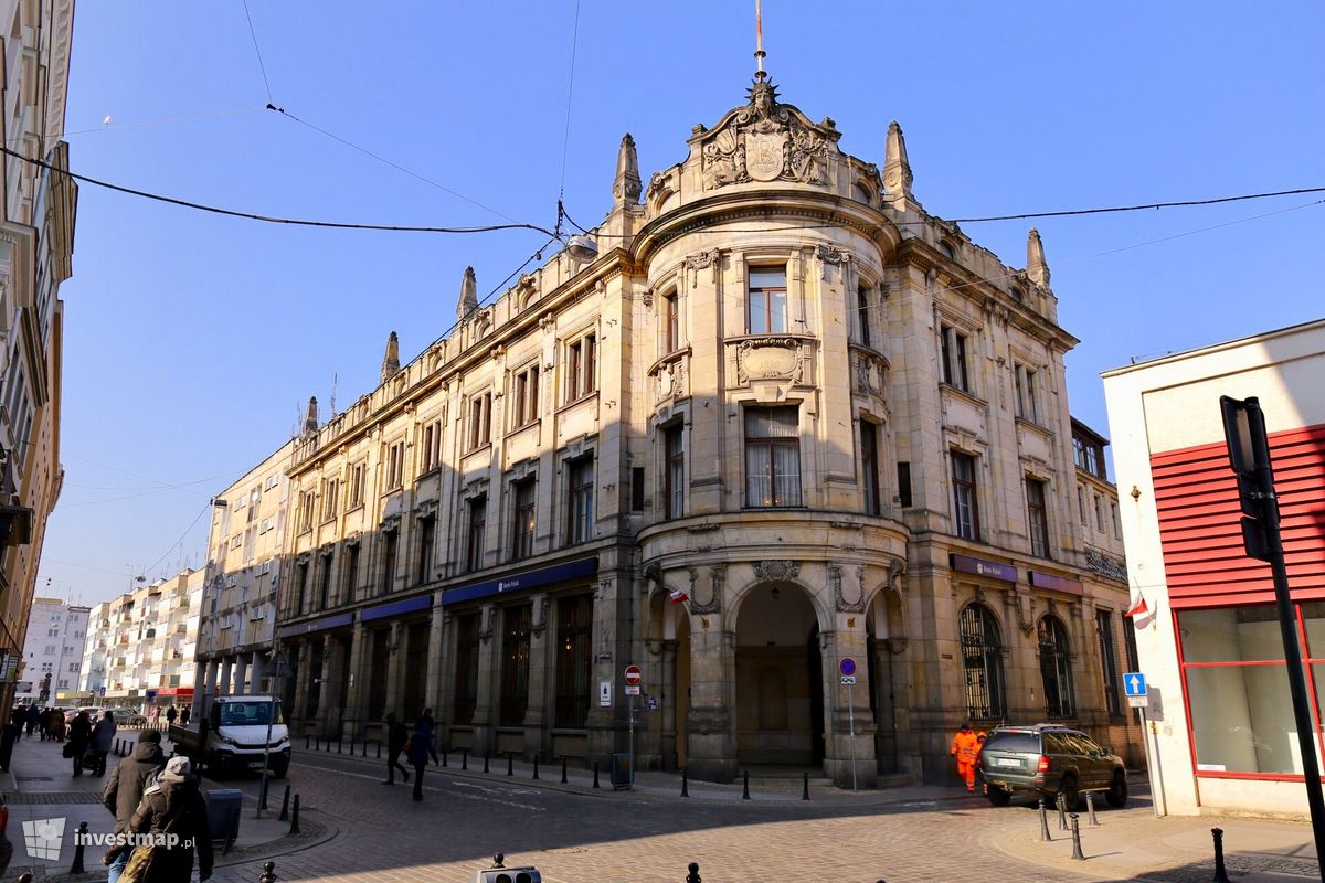 Zdjęcie Remont budynku banku, ul. Wita Stwosza fot. Mariusz Bartodziej