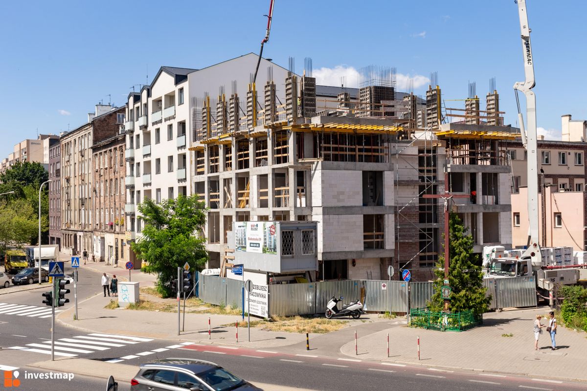 Zdjęcie [Warszawa] Budynek wielorodzinny "Białostocka 59" fot. Jakub Zazula 