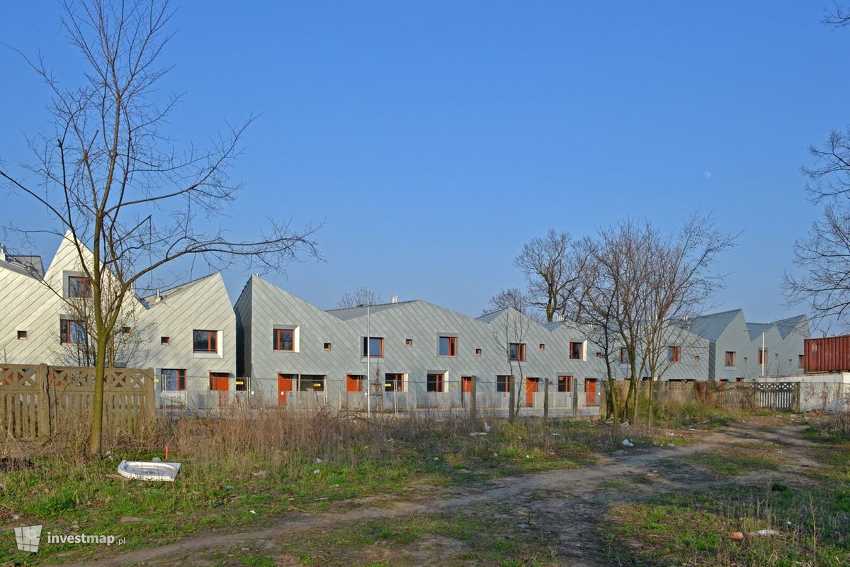 Zdjęcie [Wrocław] Osiedle domów jednorodzinnych "MikMak House" fot. alsen strasse 67 