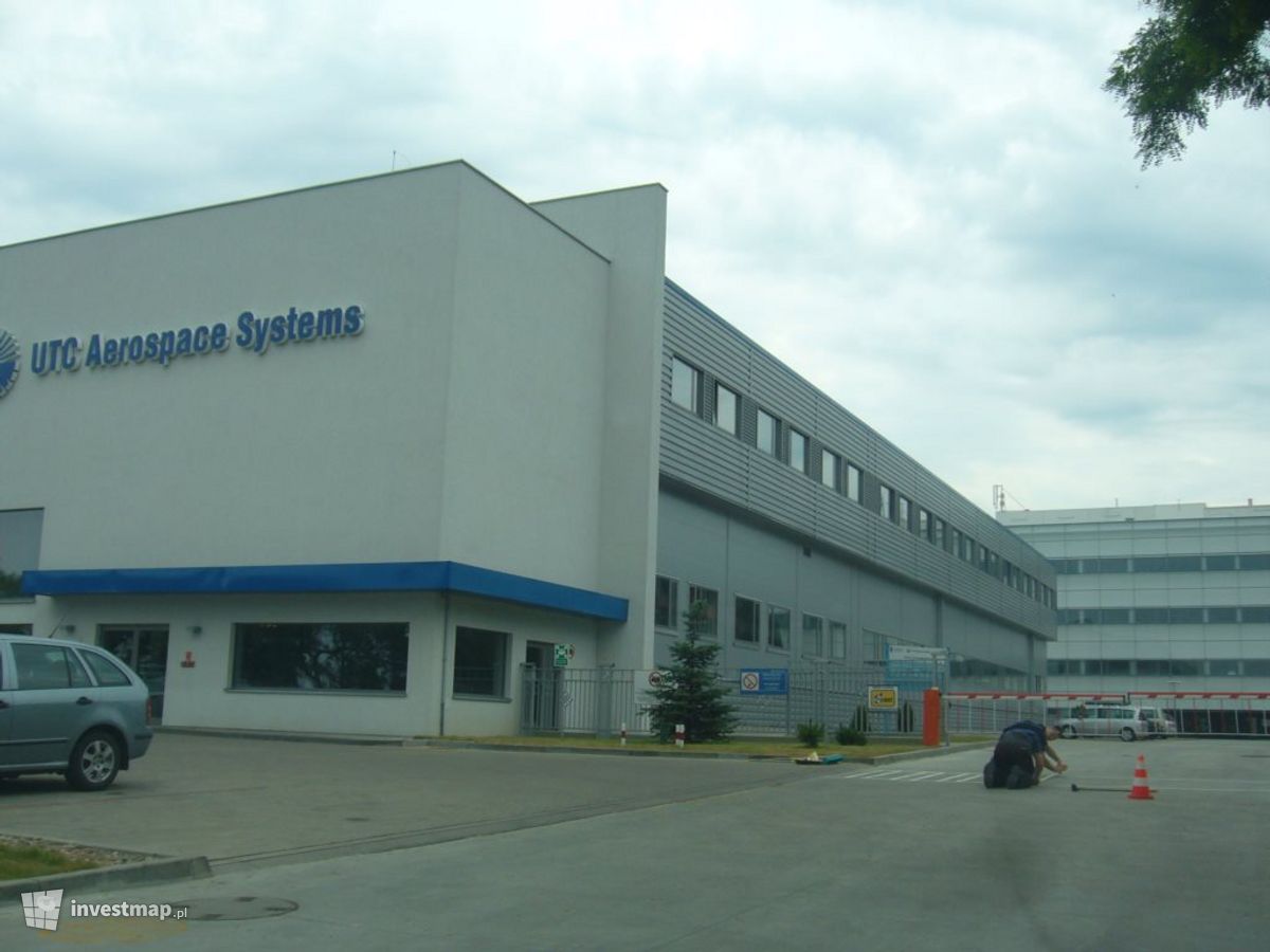 Zdjęcie [Wrocław] Inżynieryjne Centrum Badawczo-Rozwojowe UTC Aerospace Systems fot. Orzech 