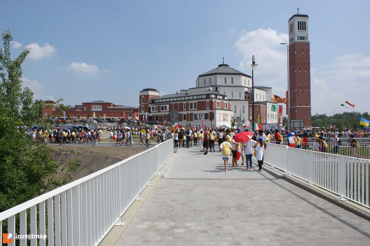 Zdjęcie Kraków Sanktuarium fot. Damian Daraż 