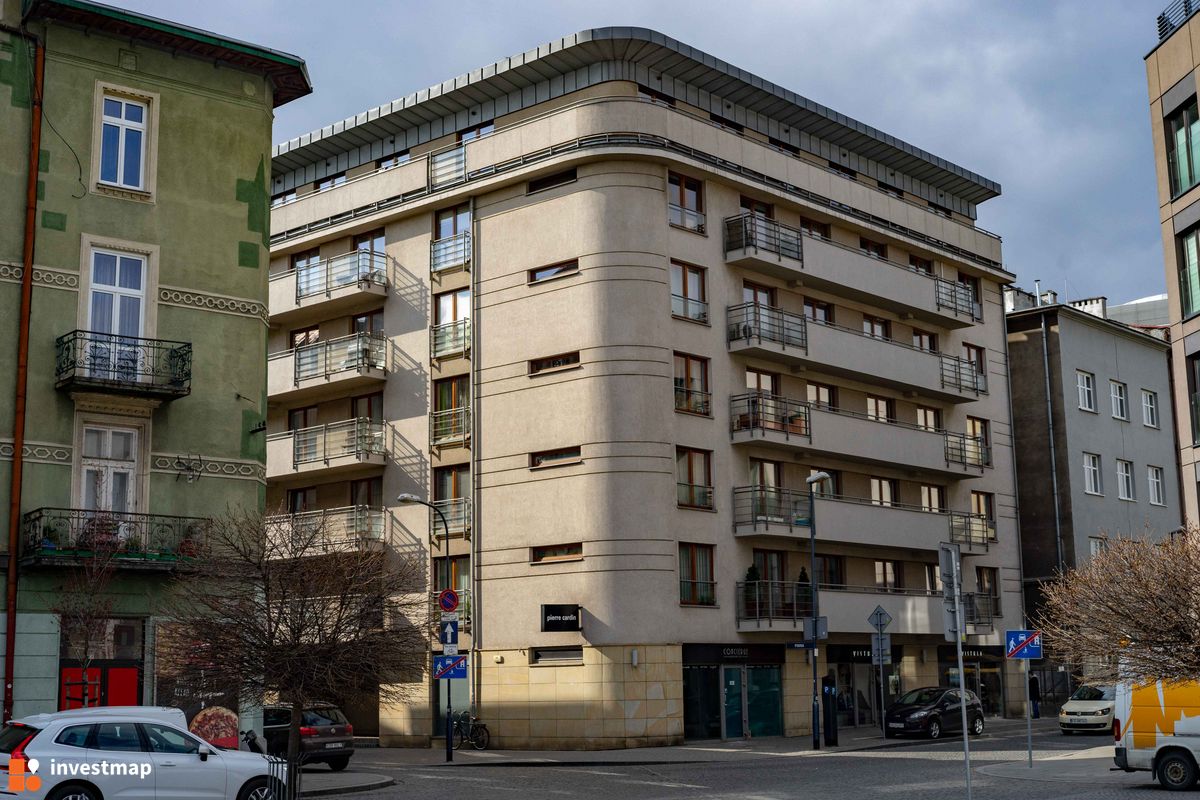 Zdjęcie [Kraków] Budynek Mieszkalny, ul. Piwna 24 fot. Jakub Zazula 