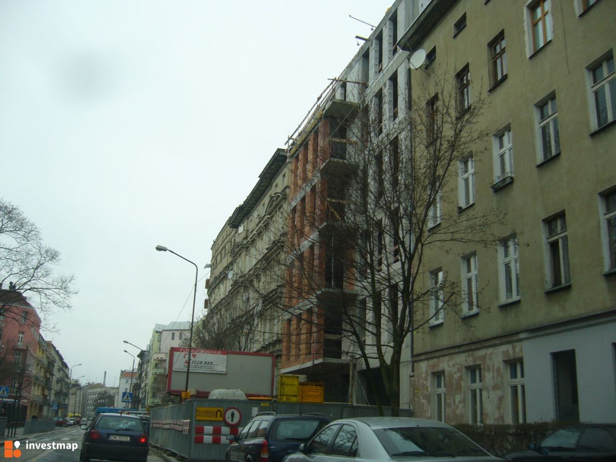 Zdjęcie [Wrocław] Budynek wielorodzinny, ul. Grunwaldzka 32 fot. Orzech 