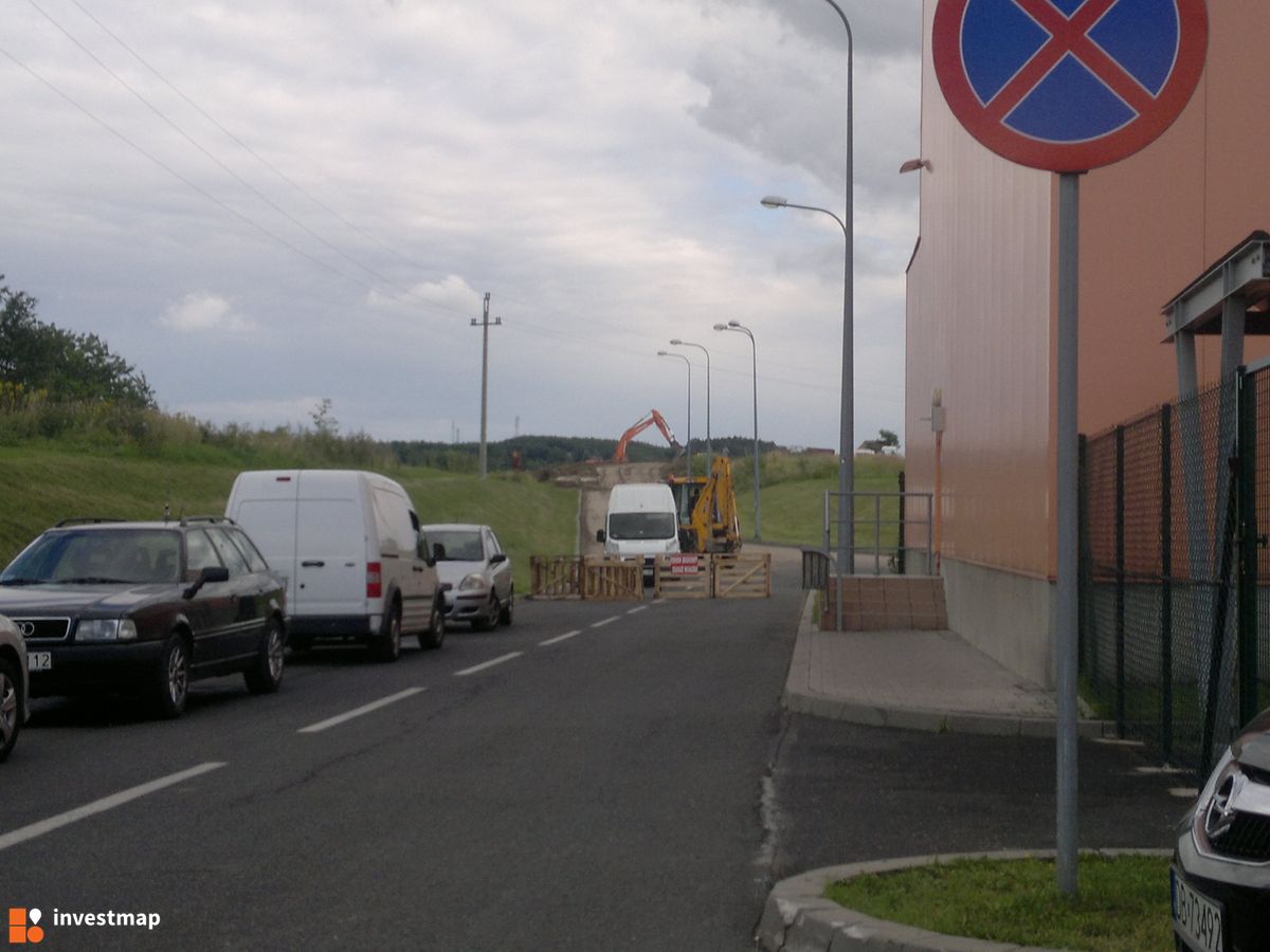 Zdjęcie [Wałbrzych] Rozbudowa centrum handlowego "Auchan &amp; Castorama" fot. Tsamb 