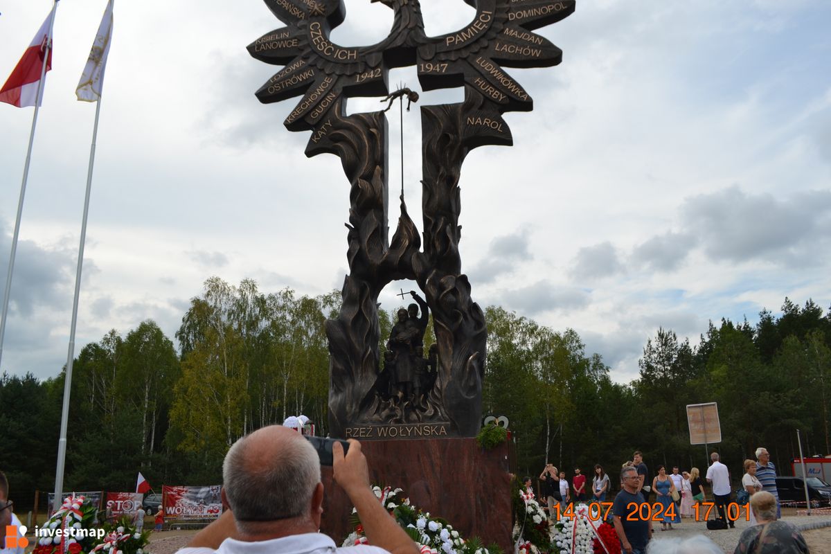 Zdjęcie Pomnik Rzeź Wołyńska fot. Damian Daraż 