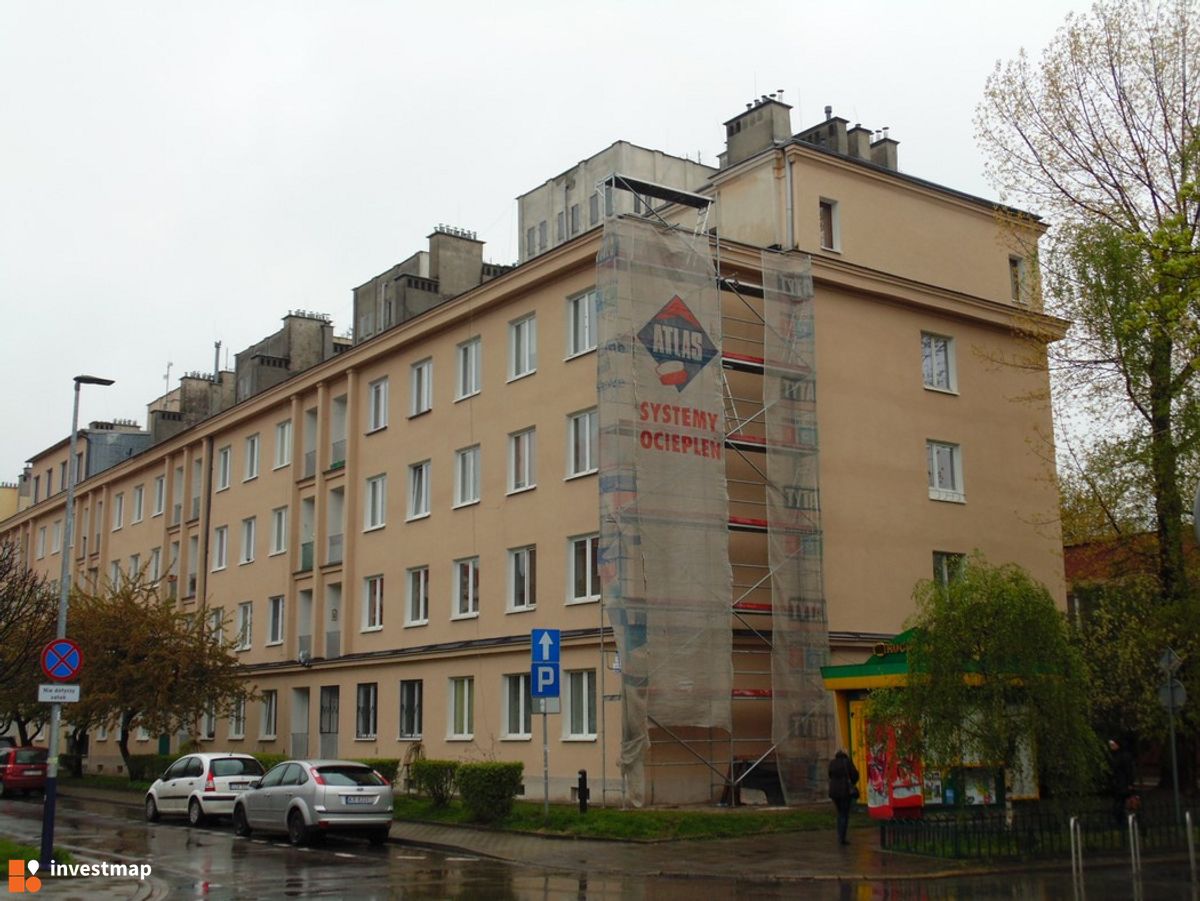 Zdjęcie [Kraków] Remont elewacji, ul. Kielecka 9 fot. Damian Daraż 