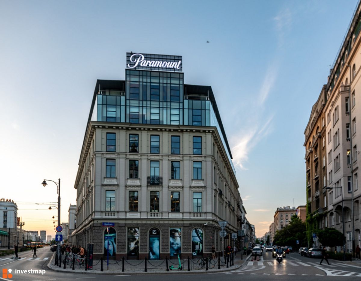 Zdjęcie Renaissance Building fot. Orzech 