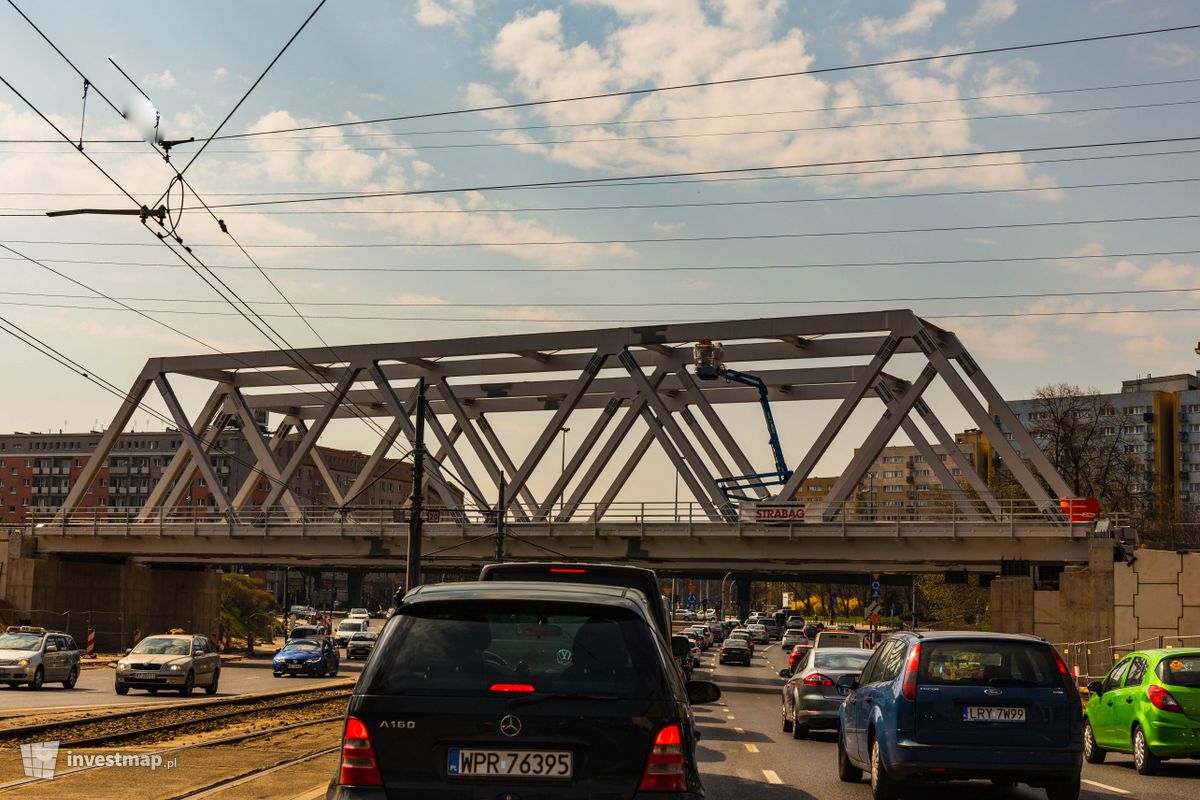 Zdjęcie [Warszawa] Wiadukt kolejowy na Wolskiej fot. InvestPhoto.pl