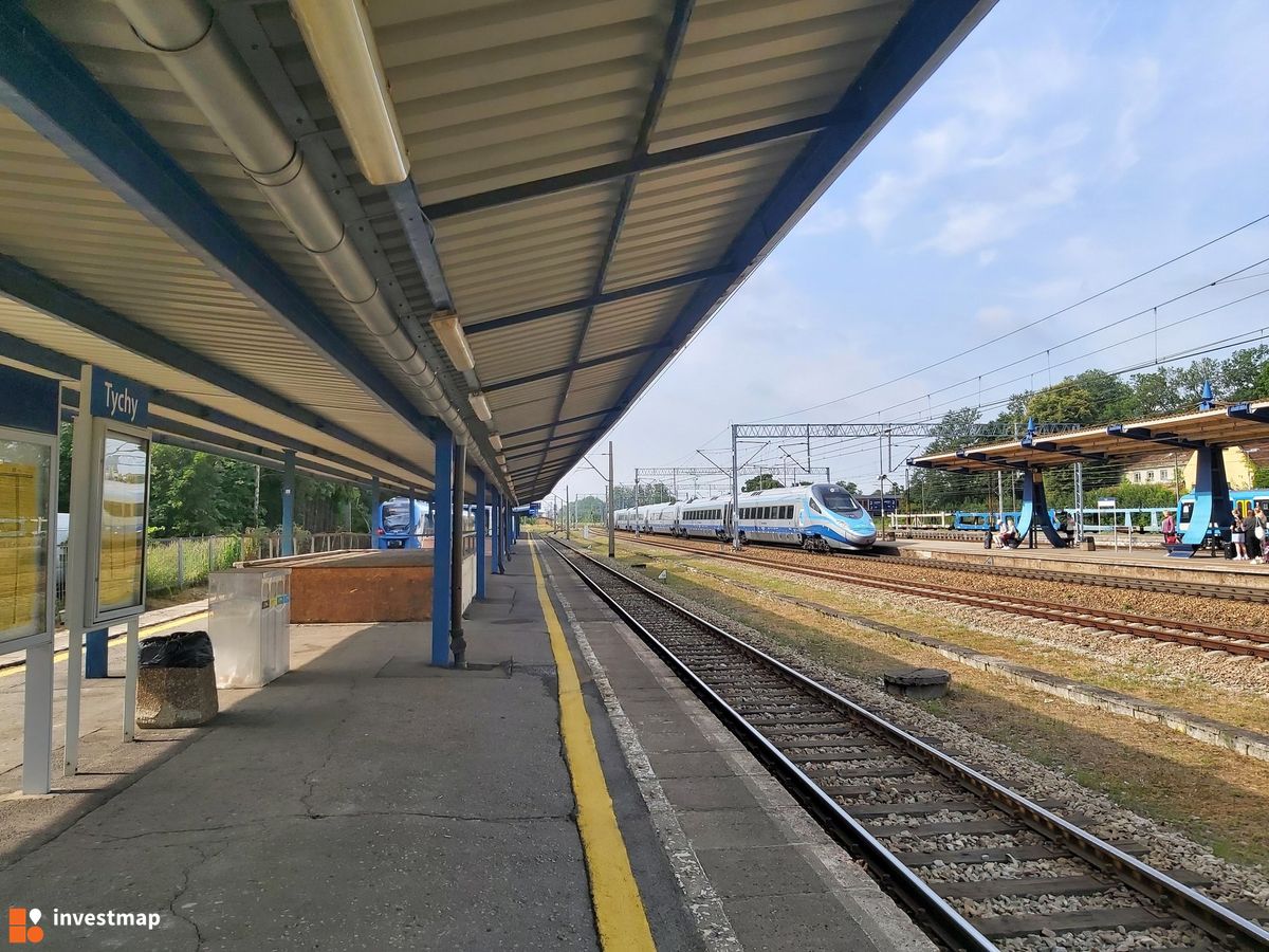 Zdjęcie Stacja kolejowa Tychy fot. Orzech 