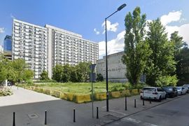 Wieżowiec, skrzyżowanie ul. Grzybowska i Waliców