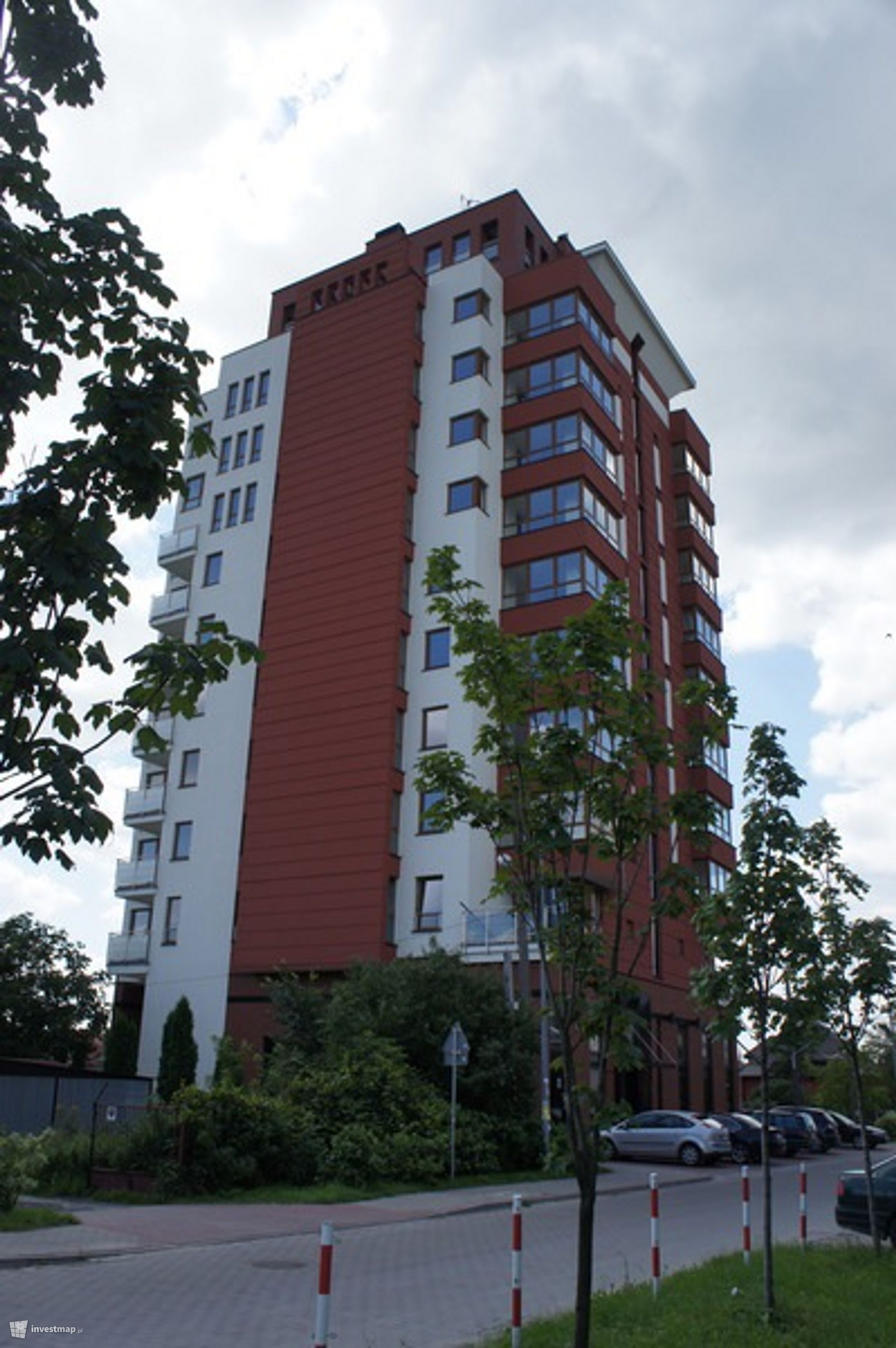 [Piaseczno] Biurowiec "Royal Apartments"