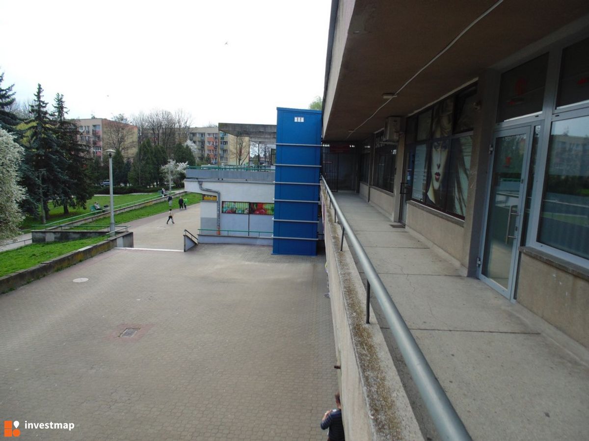 Zdjęcie [Kraków] Winda Zewnętrzna, Os. Na Stoku 1 fot. Damian Daraż 