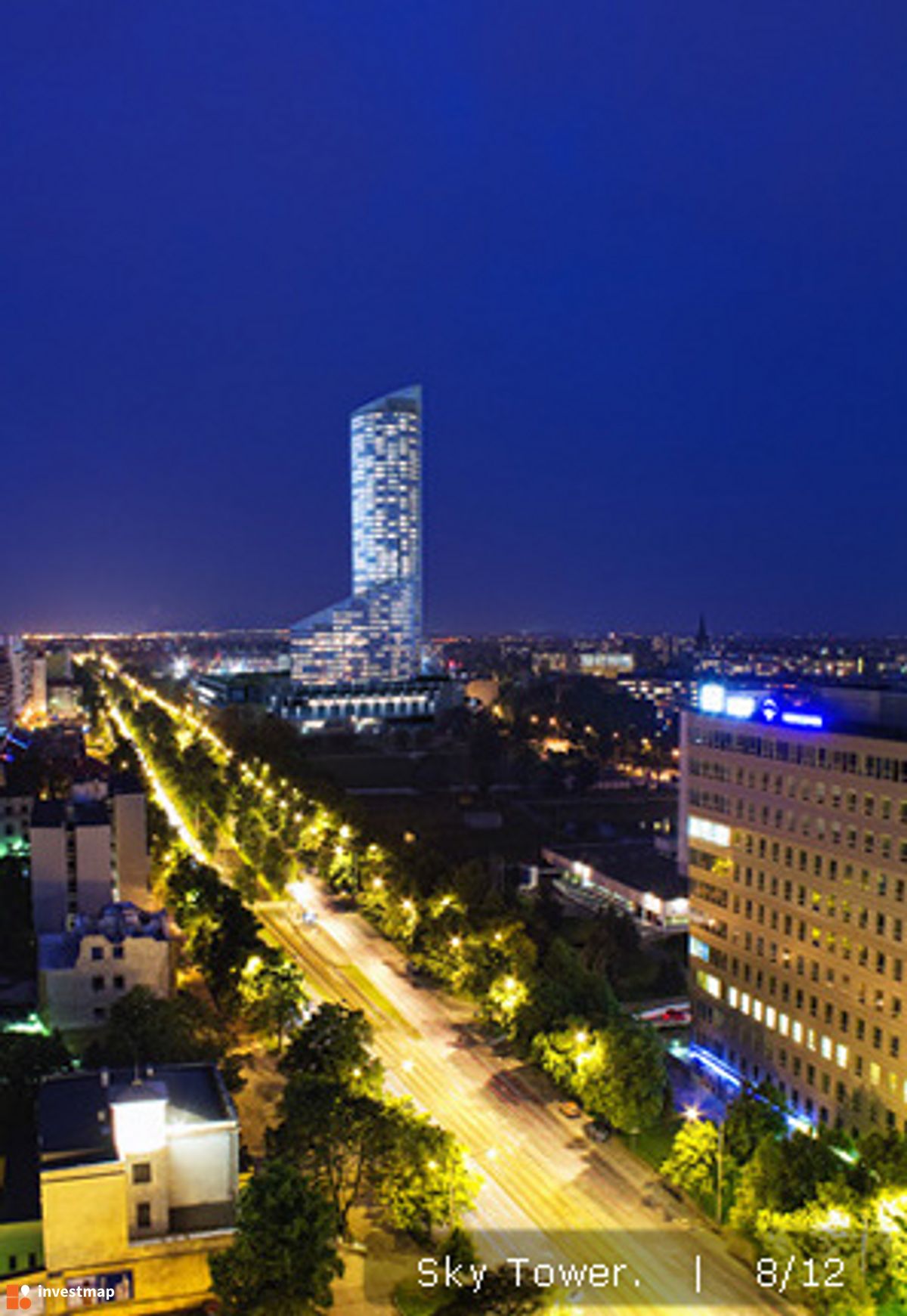 Wizualizacja Sky Tower dodał Orzech 