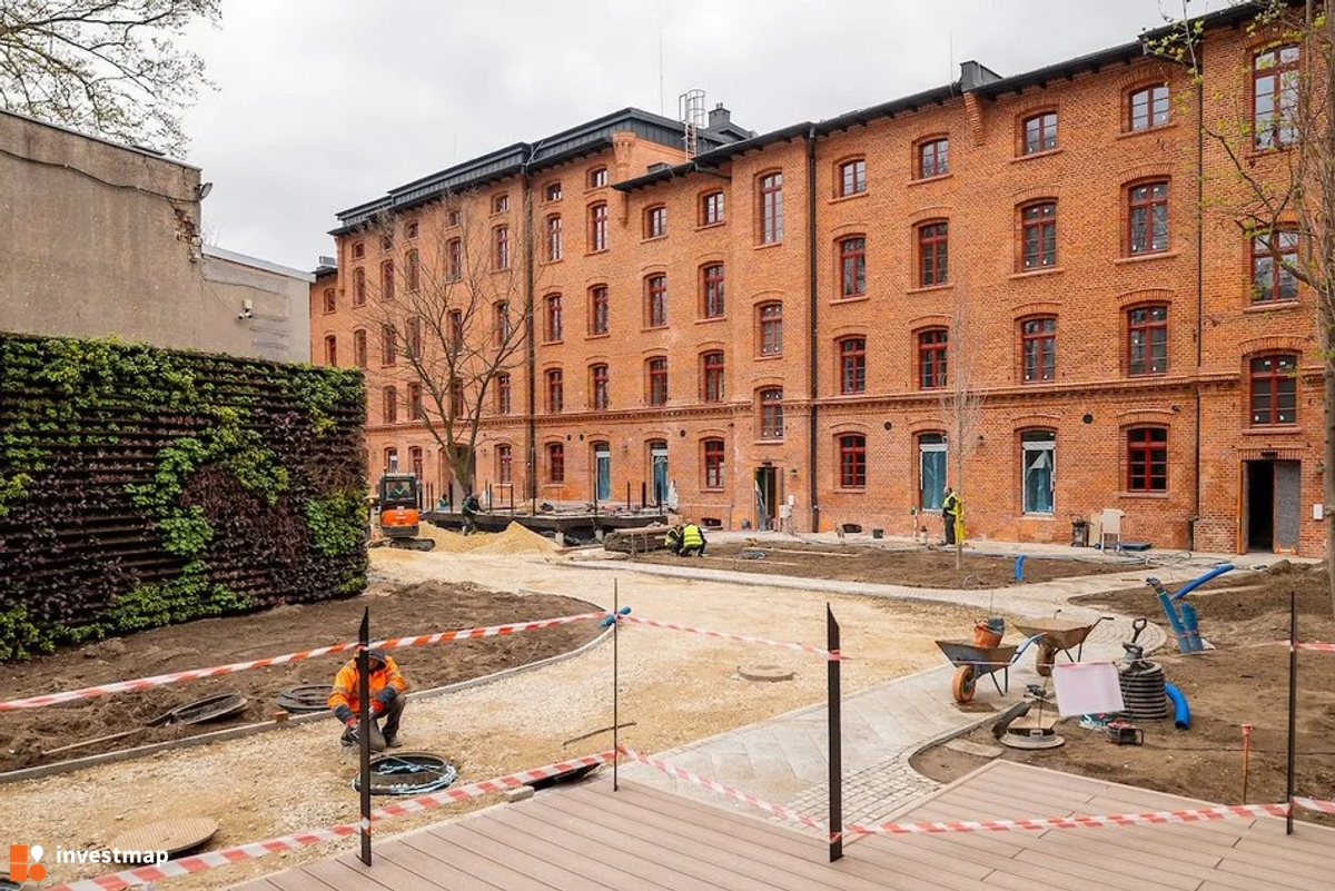 Zdjęcie Remont famuły, ul. Ogrodowa 24 fot. Wojciech Jenda