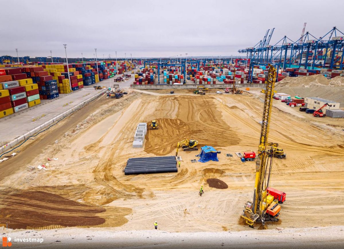 Zdjęcie Terminal Kontenerowy Baltic Hub Gdańsk fot. Orzech 