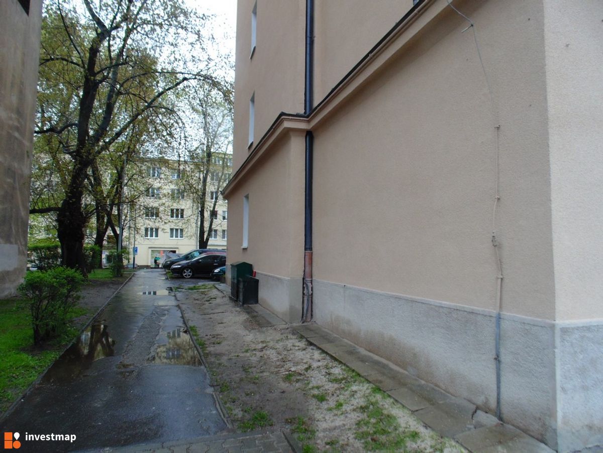 Zdjęcie [Kraków] Remont elewacji, ul. Kielecka 9 fot. Damian Daraż 