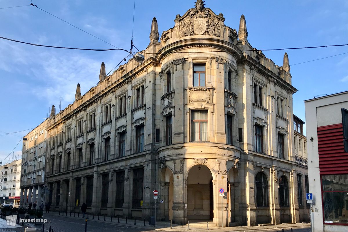 Zdjęcie Remont budynku banku, ul. Wita Stwosza fot. Jakub Zazula 