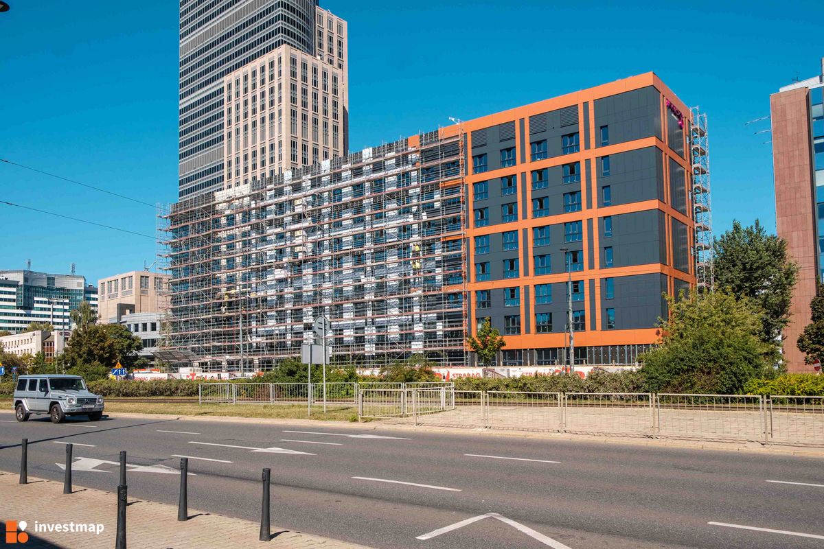 Zdjęcie Hotel Moxy Centrum Warszawa fot. Jakub Zazula 