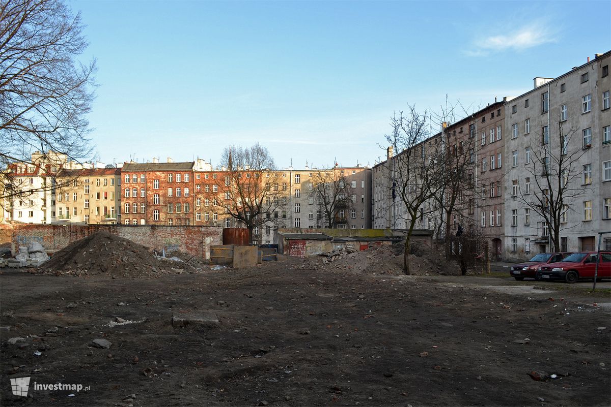 Zdjęcie [Wrocław] Rewitalizacja podwórka w kwartale ulic Oleśnickiej, Jedności, Żeromskiego i Kluczborskiej fot. alsen strasse 67 