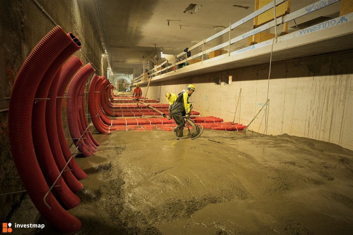 Zdjęcie II linia metra (M2) fot. Orzech 