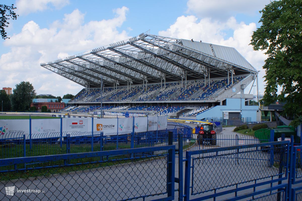 Zdjęcie [Rzeszów] Stadion żużlowy "Stal Rzeszów" (Stadion Miejski) fot. Damian Daraż 