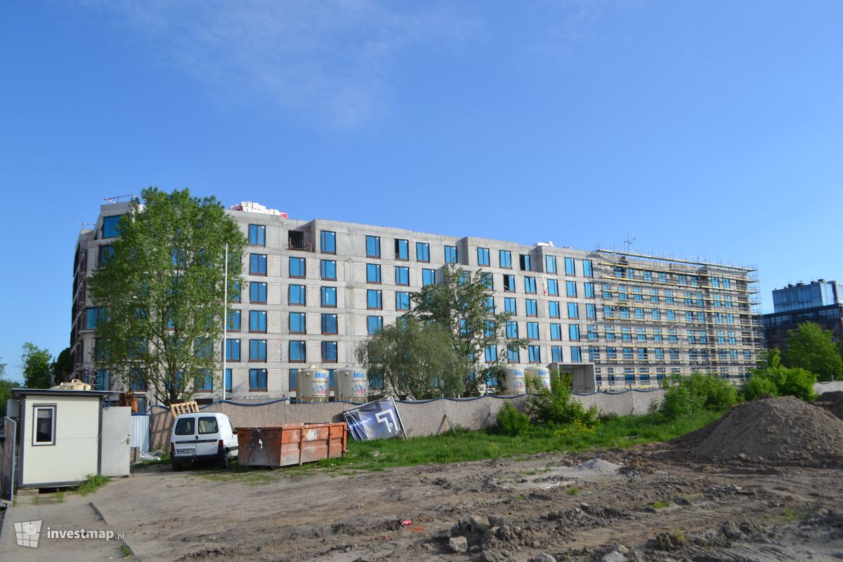Zdjęcie Apartamentowiec "Sierakowskiego II" (Port Praski) fot. Jan Augustynowski