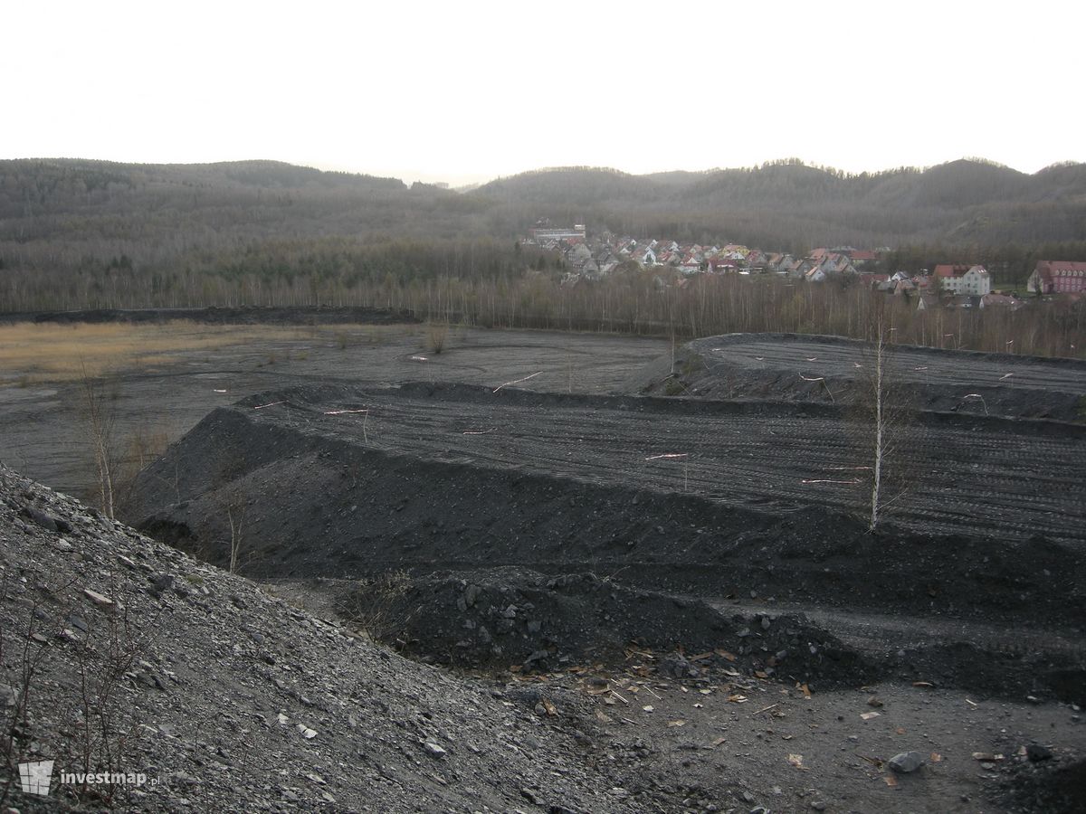 Zdjęcie [Wałbrzych] Zakład Odzysku Węgla z Odpadów Poflotacyjnych i Hałdy fot. please delete this account 