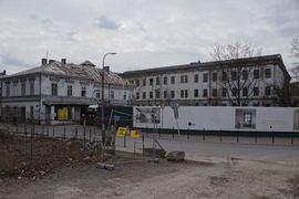 Ruszyła rewitalizacja kompleksu dawnej fabryki tytoniu i cygar przy ulicy Dolnych Młynów 10 w Krakowie [ZDJĘCIA]